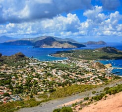 Jak rezervovat trajekt do Lipari