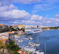 Jak rezervovat trajekt do Mahon